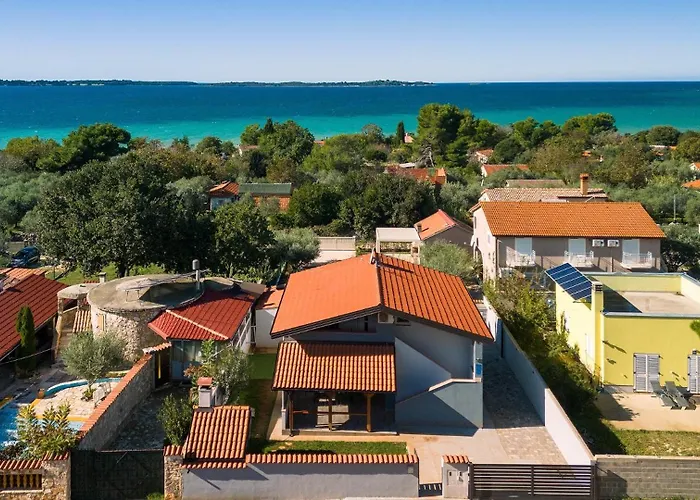 Katarina - By Guide Vila