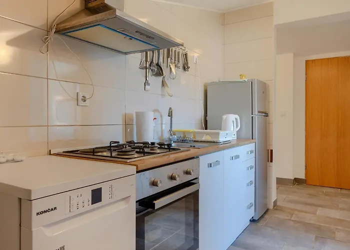 Katarina - By Guide Vila Peroj